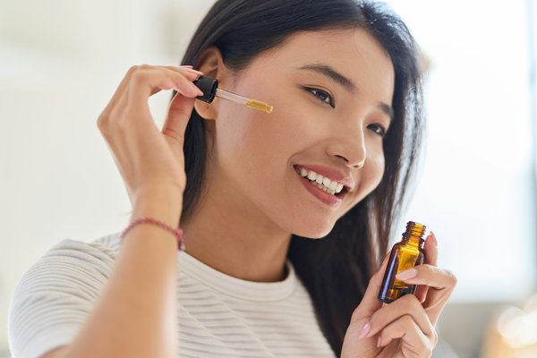 Les bienfaits des huiles végétales bio pour la peau et les cheveux